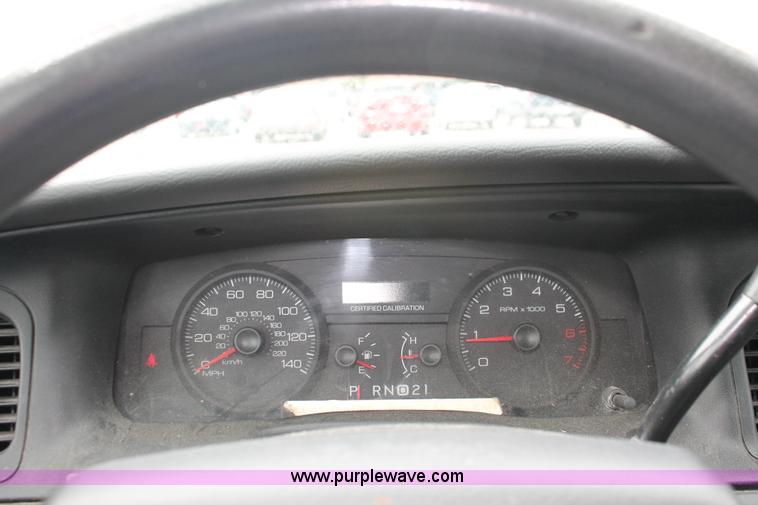 image for item D8195 2006 Ford Crown Victoria Police Interceptor