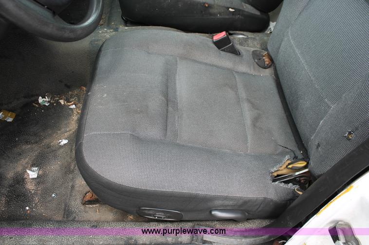 image for item D8195 2006 Ford Crown Victoria Police Interceptor