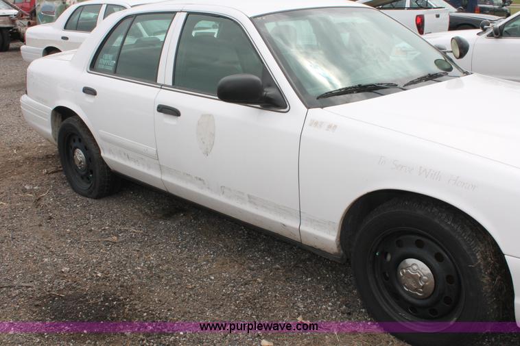 image for item D8195 2006 Ford Crown Victoria Police Interceptor