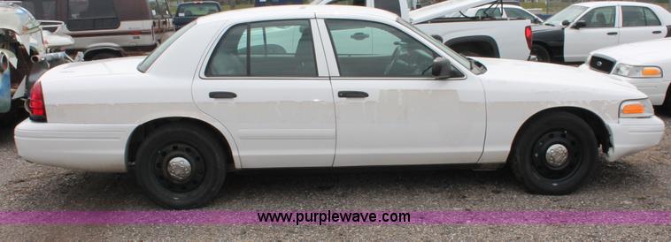image for item D8196 2006 Ford Crown Victoria Police Interceptor