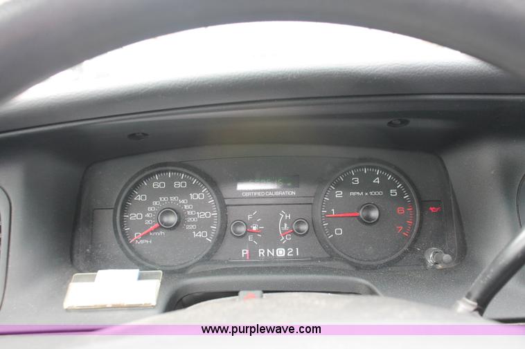 image for item D8196 2006 Ford Crown Victoria Police Interceptor