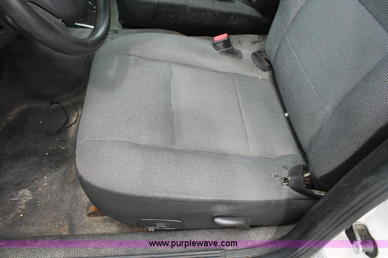 image for item D8196 2006 Ford Crown Victoria Police Interceptor