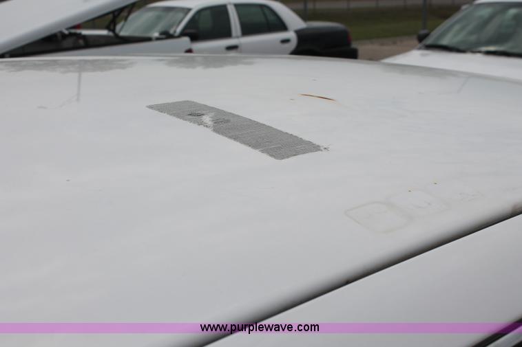 image for item D8196 2006 Ford Crown Victoria Police Interceptor