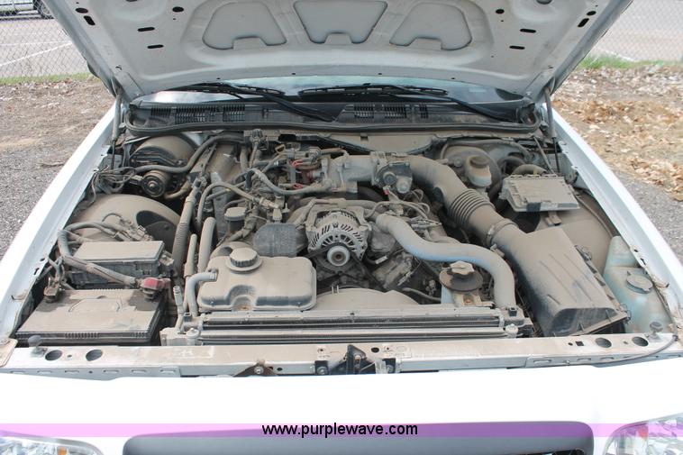 image for item D8197 2006 Ford Crown Victoria Police Interceptor