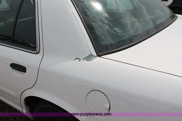 image for item D8197 2006 Ford Crown Victoria Police Interceptor