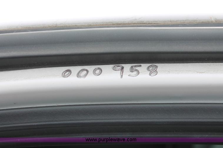 image for item D8197 2006 Ford Crown Victoria Police Interceptor