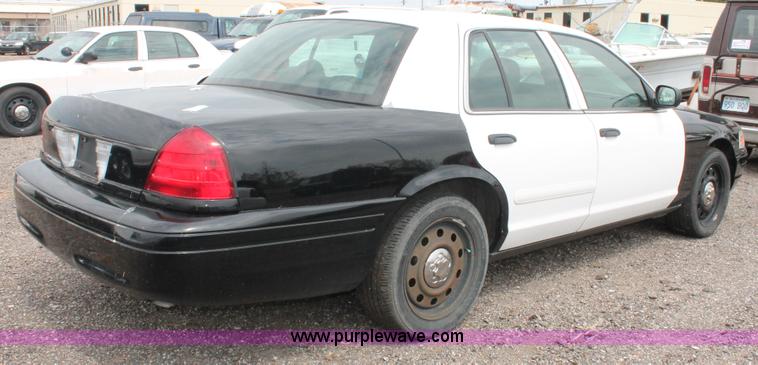 image for item D8199 2008 Ford Crown Victoria Police Interceptor