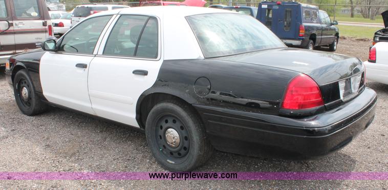 image for item D8199 2008 Ford Crown Victoria Police Interceptor