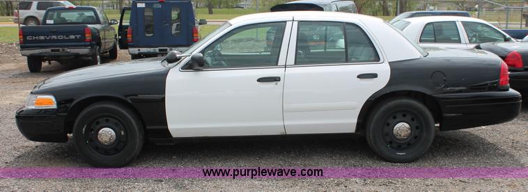 image for item D8199 2008 Ford Crown Victoria Police Interceptor