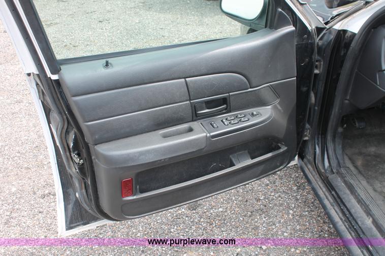 image for item D8199 2008 Ford Crown Victoria Police Interceptor