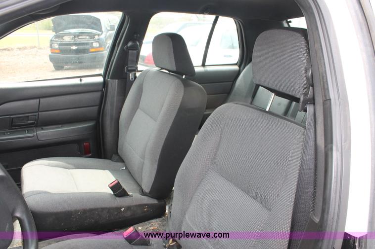 image for item D8199 2008 Ford Crown Victoria Police Interceptor