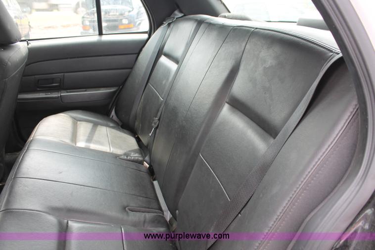 image for item D8199 2008 Ford Crown Victoria Police Interceptor