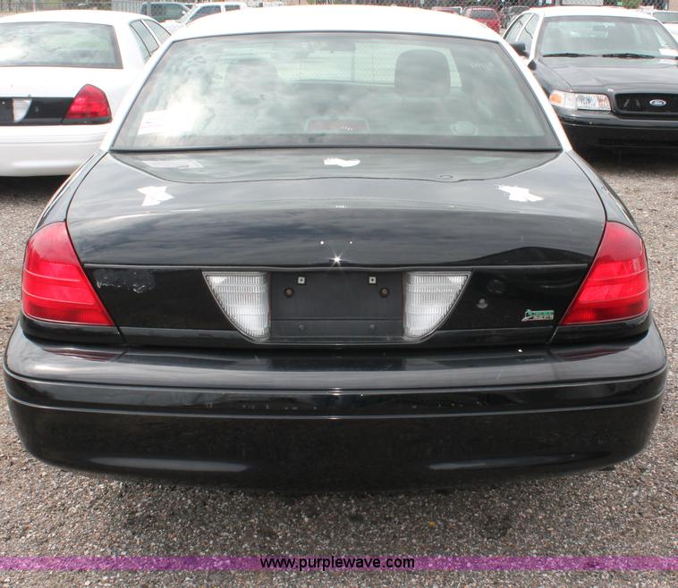 image for item D8200 2009 Ford Crown Victoria Police Interceptor