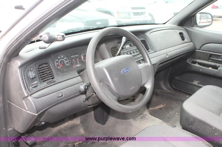 image for item D8200 2009 Ford Crown Victoria Police Interceptor