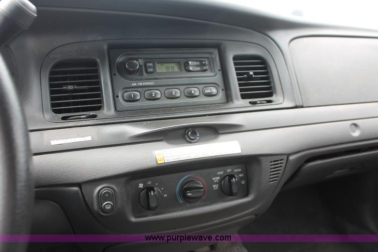 image for item D8200 2009 Ford Crown Victoria Police Interceptor
