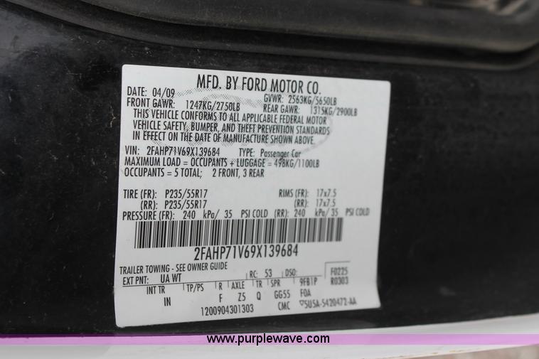 image for item D8200 2009 Ford Crown Victoria Police Interceptor