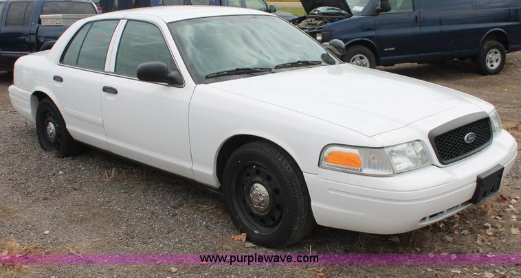 image for item D8201 2006 Ford Crown Victoria Police Interceptor