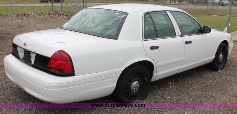 image for item D8201 2006 Ford Crown Victoria Police Interceptor