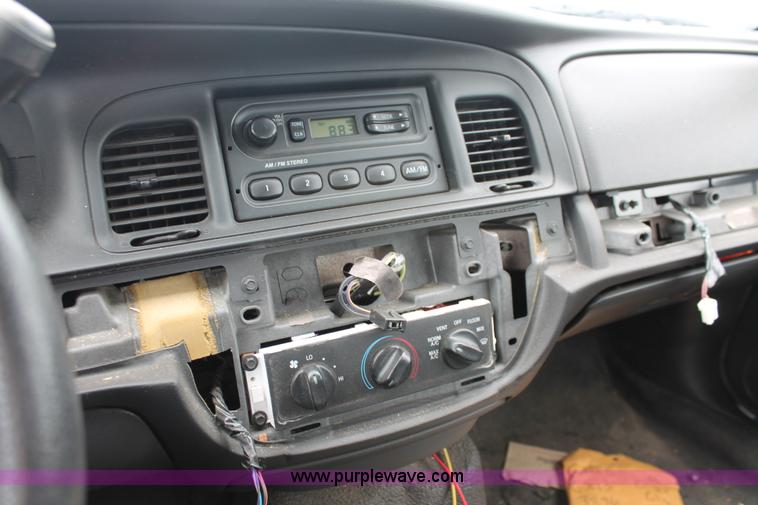 image for item D8201 2006 Ford Crown Victoria Police Interceptor