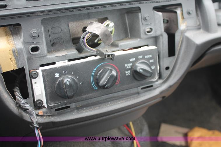 image for item D8201 2006 Ford Crown Victoria Police Interceptor