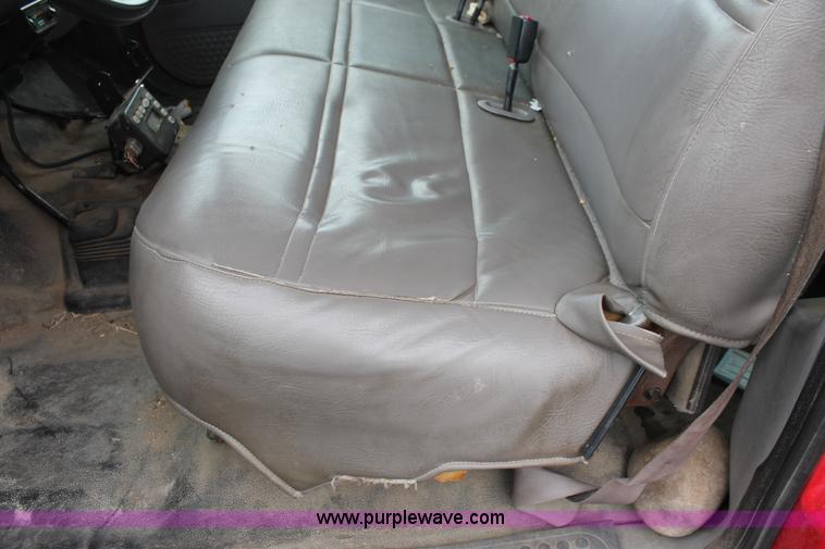 image for item D8206 1999 Ford F550 XL Super Duty Crew Cab utility truck