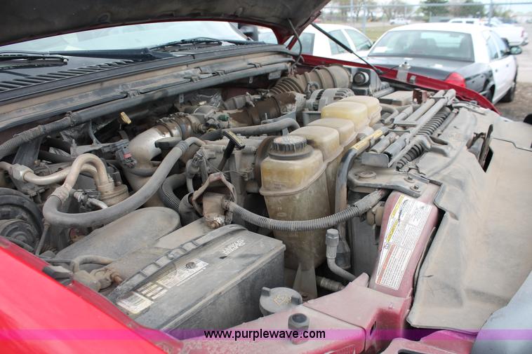 image for item D8206 1999 Ford F550 XL Super Duty Crew Cab utility truck