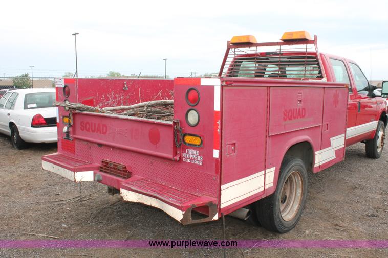 image for item D8206 1999 Ford F550 XL Super Duty Crew Cab utility truck