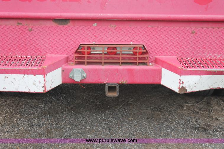 image for item D8206 1999 Ford F550 XL Super Duty Crew Cab utility truck