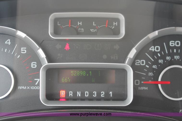 image for item D8207 2007 Ford Expedition XLT SUV