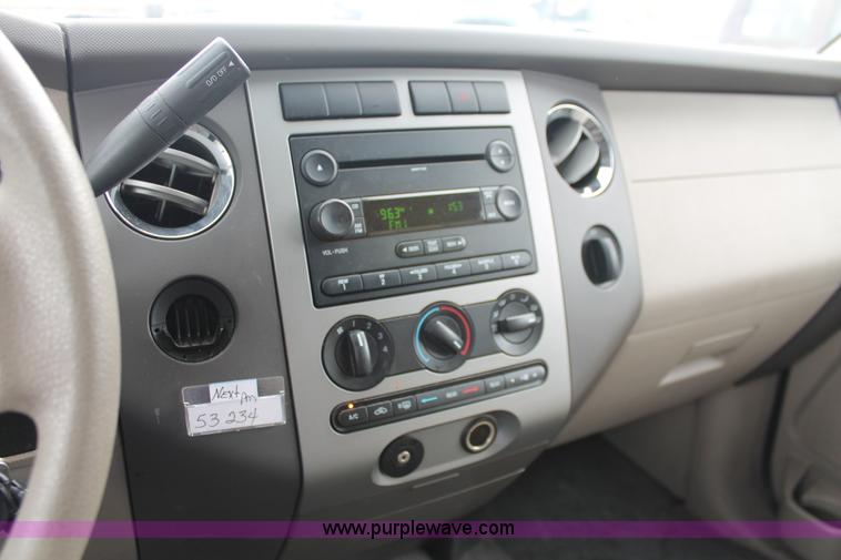 image for item D8207 2007 Ford Expedition XLT SUV