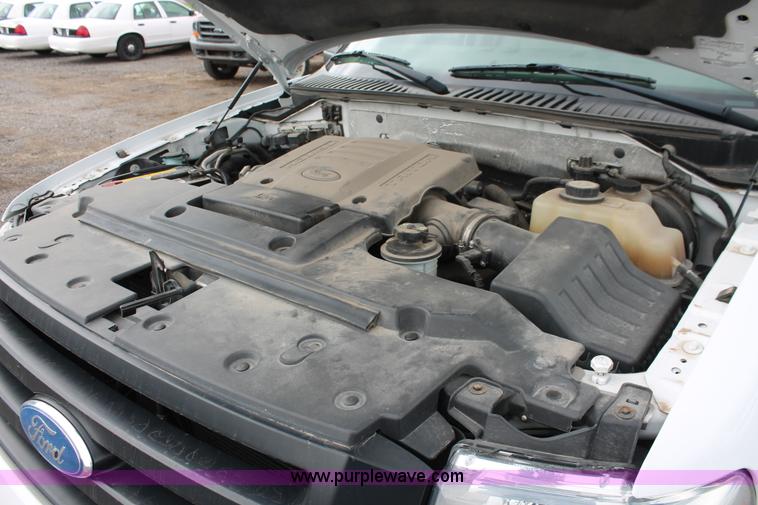 image for item D8207 2007 Ford Expedition XLT SUV