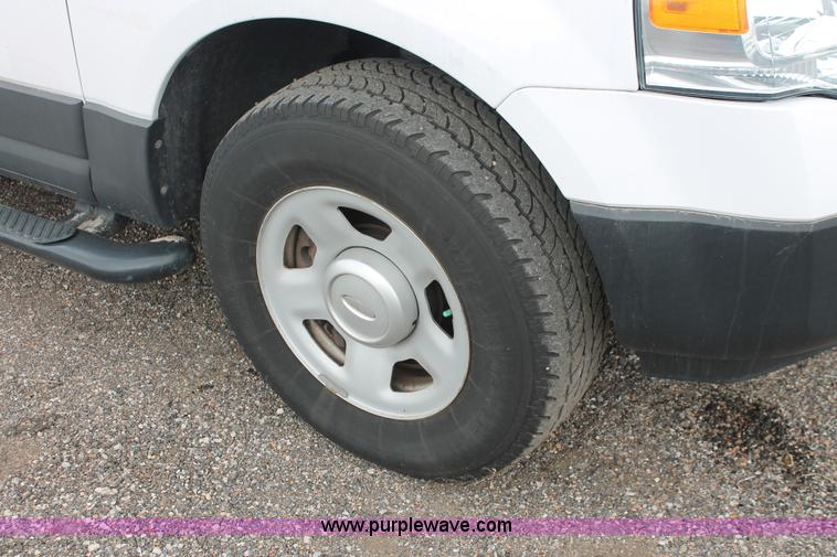 image for item D8207 2007 Ford Expedition XLT SUV