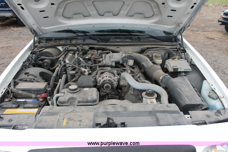 image for item D8208 2006 Ford Crown Victoria Police Interceptor