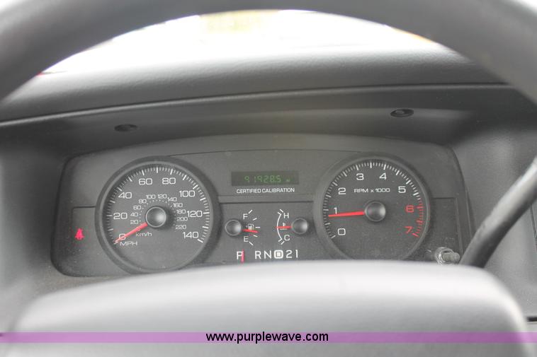 image for item D8209 2006 Ford Crown Victoria Police Interceptor