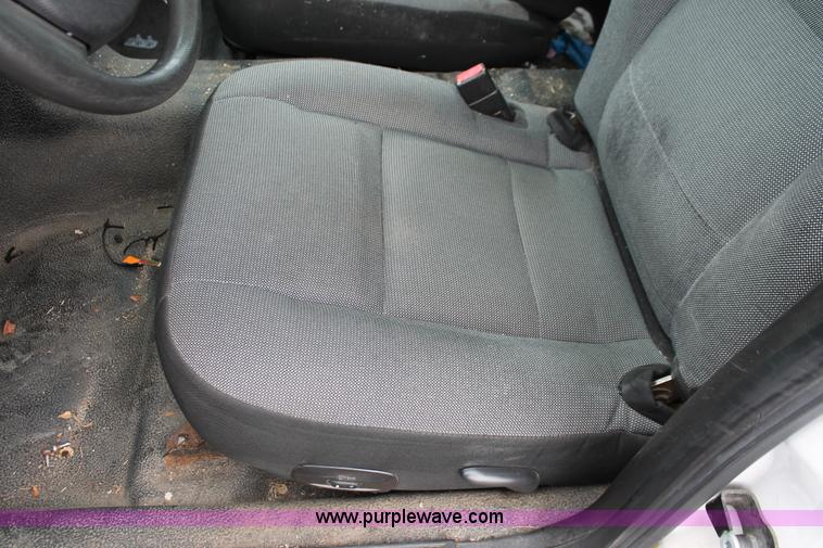 image for item D8209 2006 Ford Crown Victoria Police Interceptor