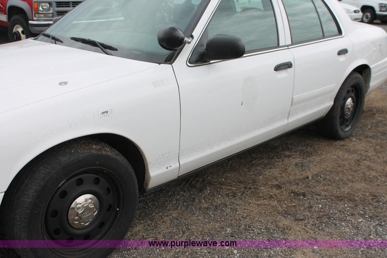image for item D8209 2006 Ford Crown Victoria Police Interceptor