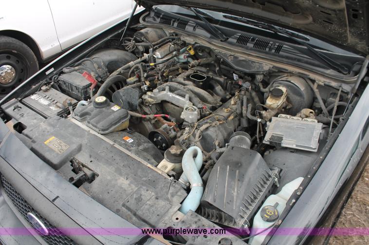 image for item D8210 2009 Ford Crown Victoria Police Interceptor