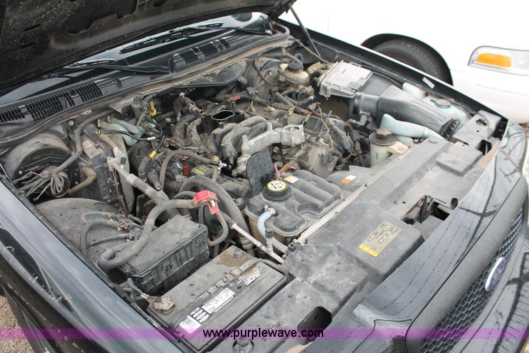 image for item D8210 2009 Ford Crown Victoria Police Interceptor