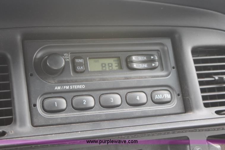 image for item D8216 2006 Ford Crown Victoria Police Interceptor