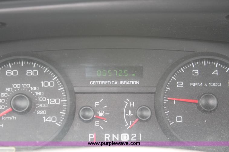 image for item D8218 2006 Ford Crown Victoria Police Interceptor