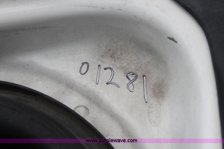 image for item D8218 2006 Ford Crown Victoria Police Interceptor