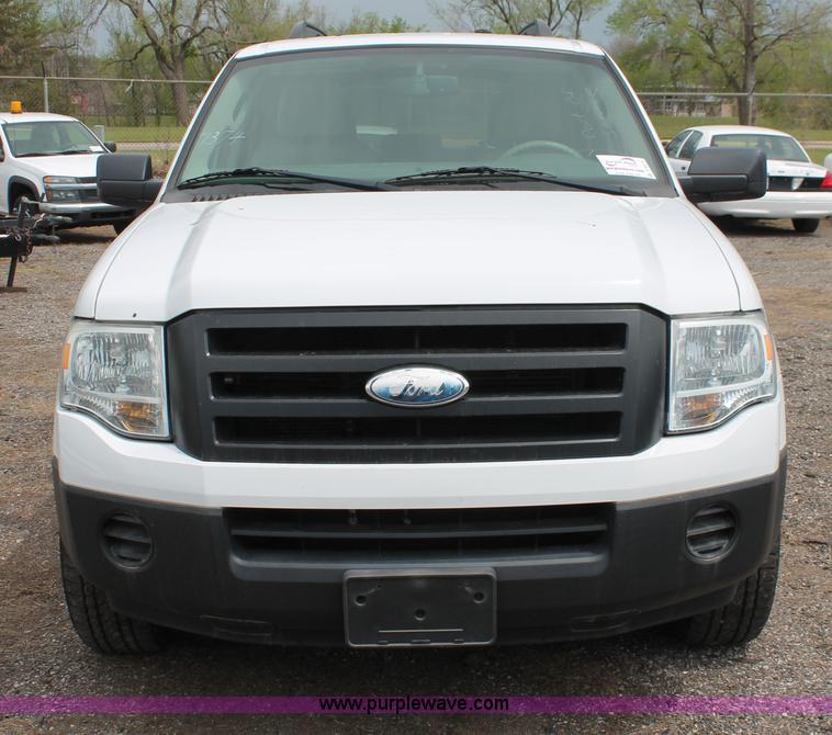 image for item D8219 2007 Ford Expedition XLT SUV