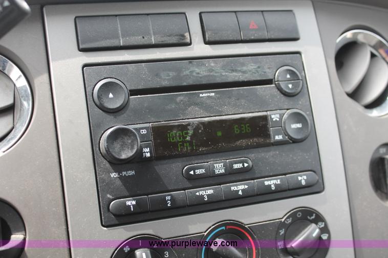 image for item D8219 2007 Ford Expedition XLT SUV