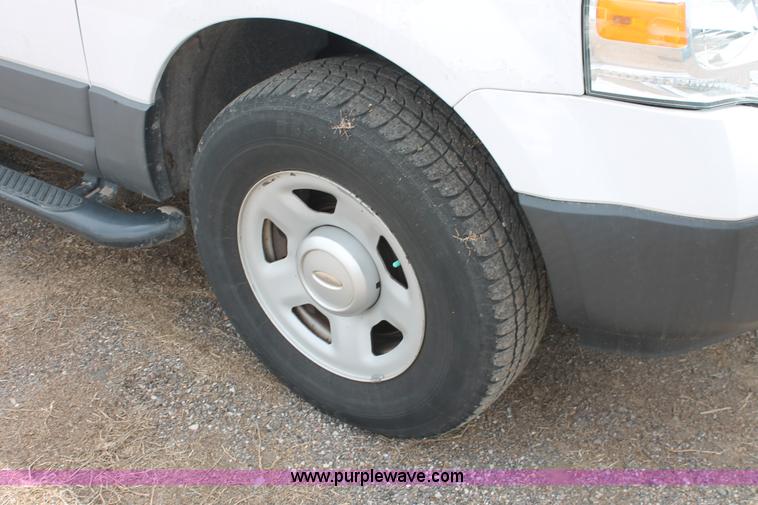 image for item D8219 2007 Ford Expedition XLT SUV