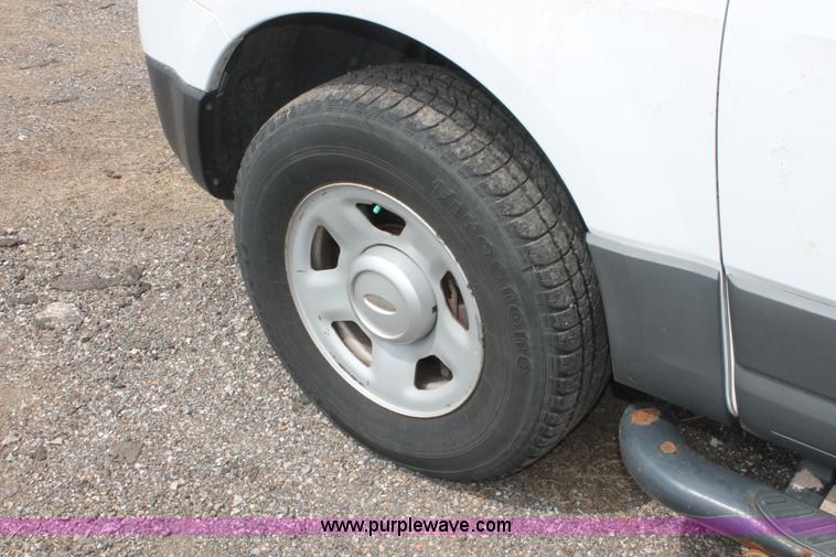 image for item D8219 2007 Ford Expedition XLT SUV