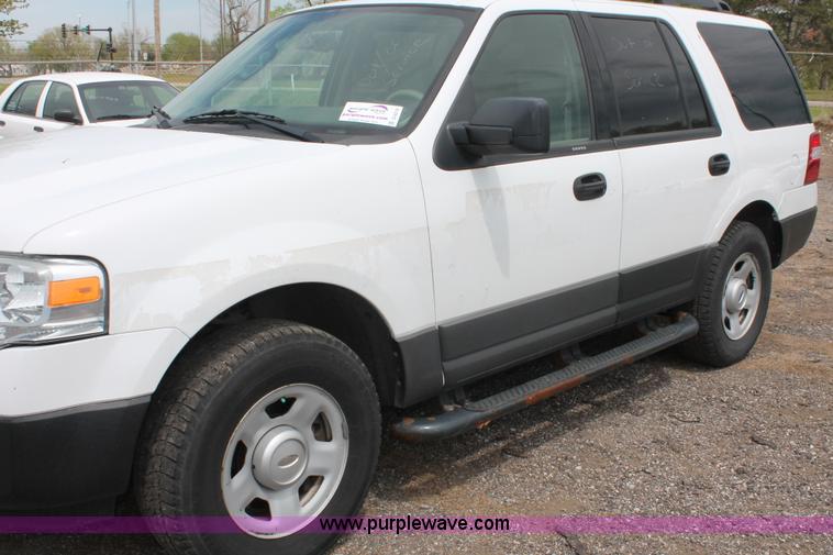 image for item D8219 2007 Ford Expedition XLT SUV