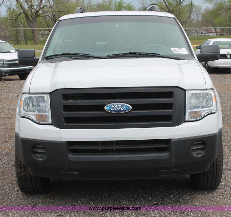 image for item D8220 2007 Ford Expedition XLT SUV