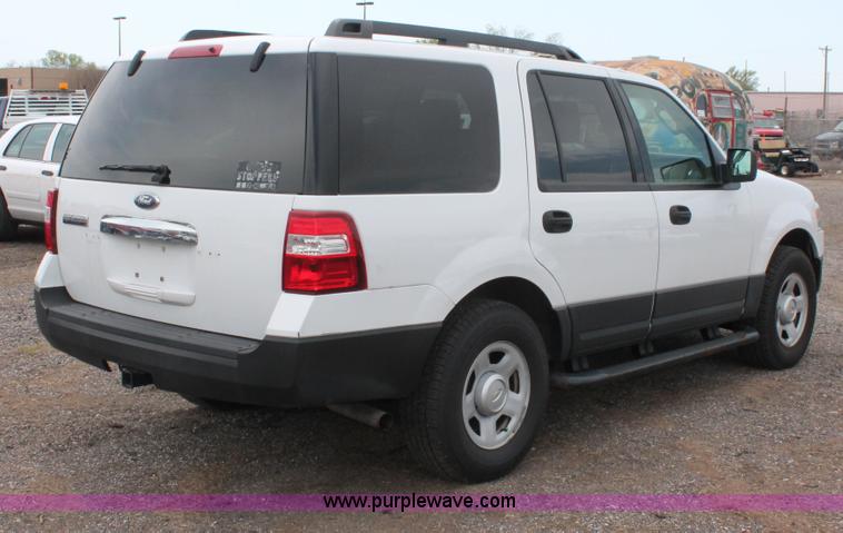 image for item D8220 2007 Ford Expedition XLT SUV