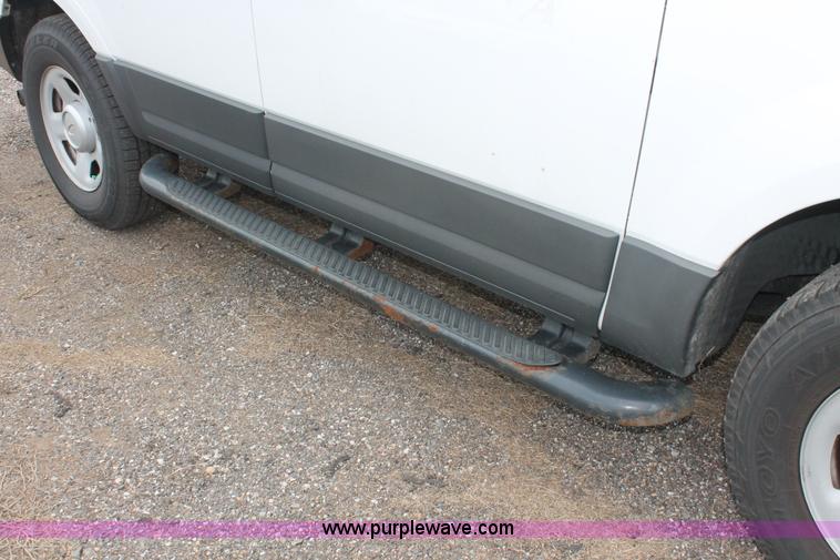 image for item D8220 2007 Ford Expedition XLT SUV