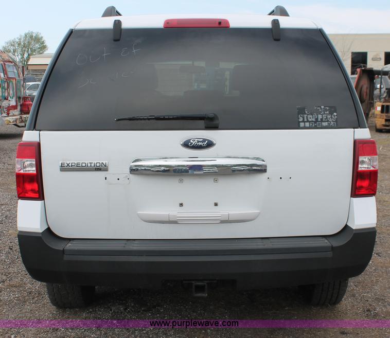 image for item D8220 2007 Ford Expedition XLT SUV
